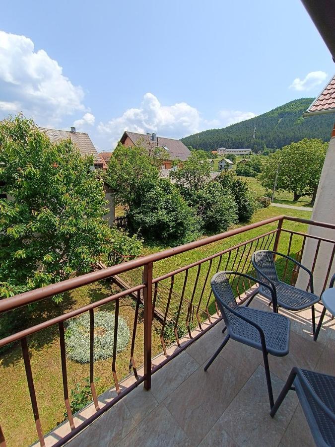 Apartment Hinic Vrhovine Εξωτερικό φωτογραφία